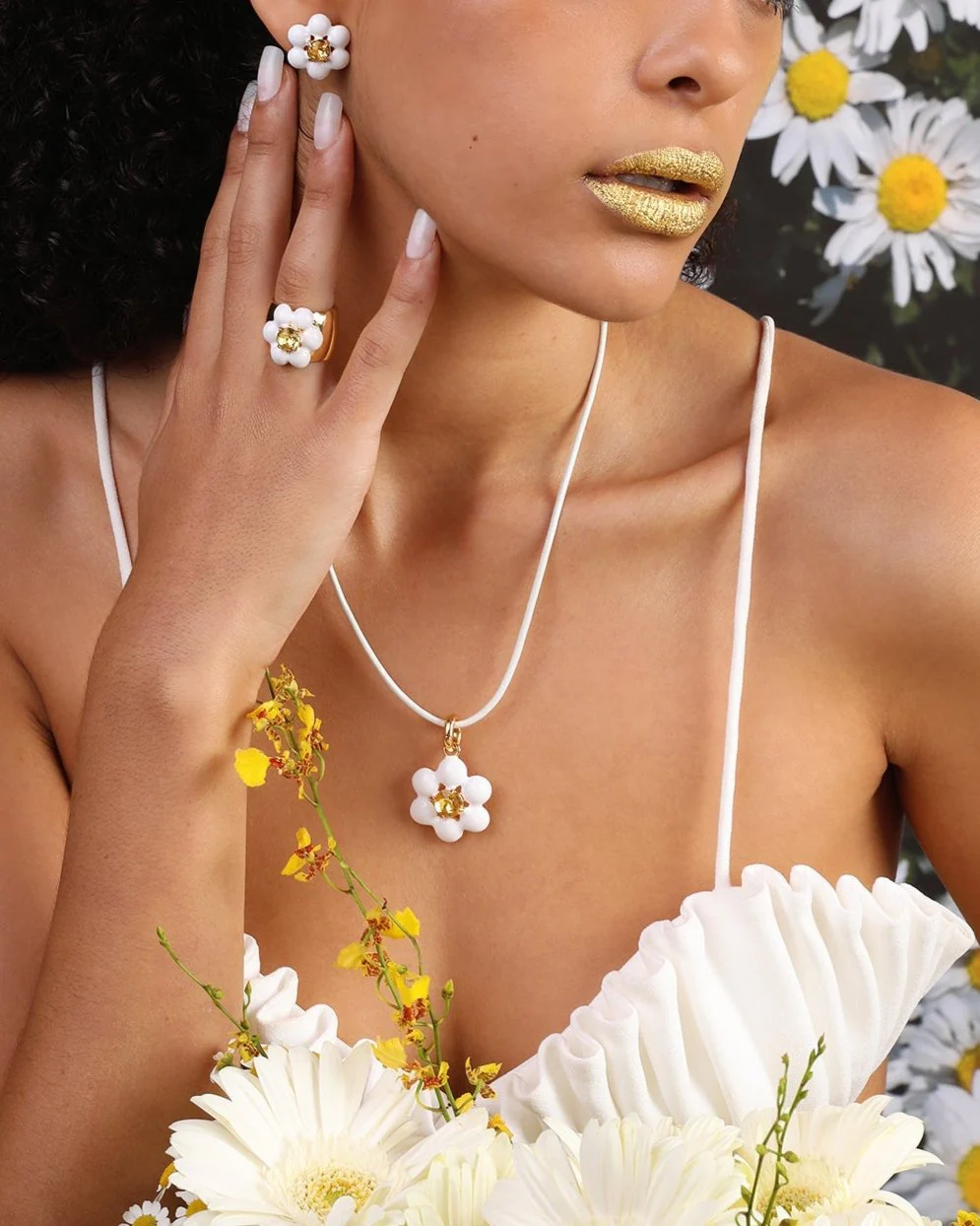 DAISY STUDS - Image 2