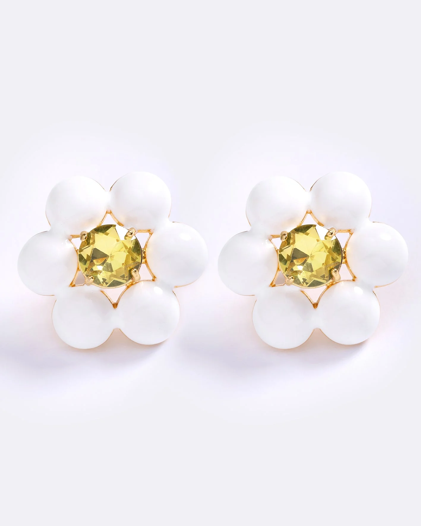 EXTRA DAISY STUDS