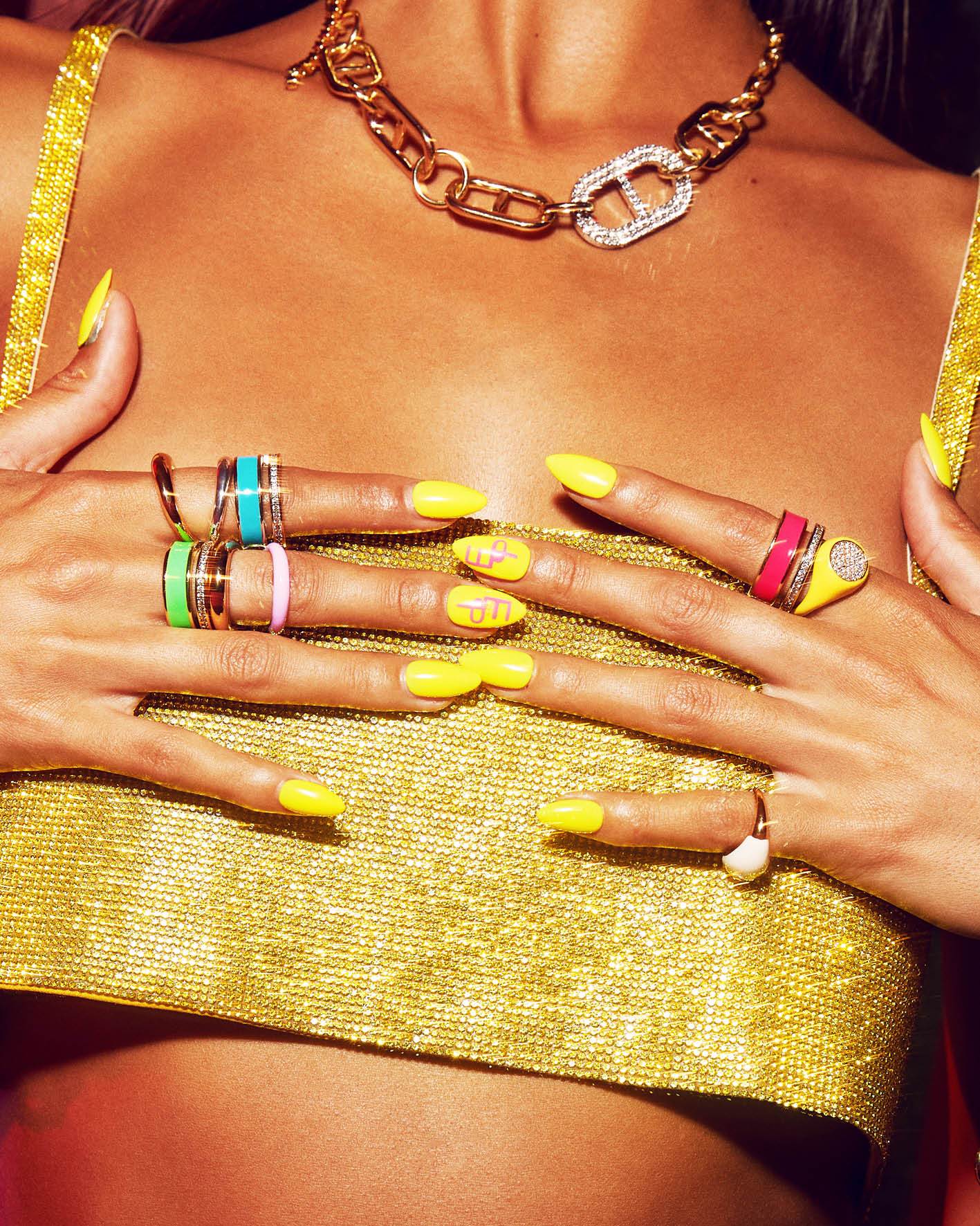 EXTRA PILL NECKLACE - Image 8