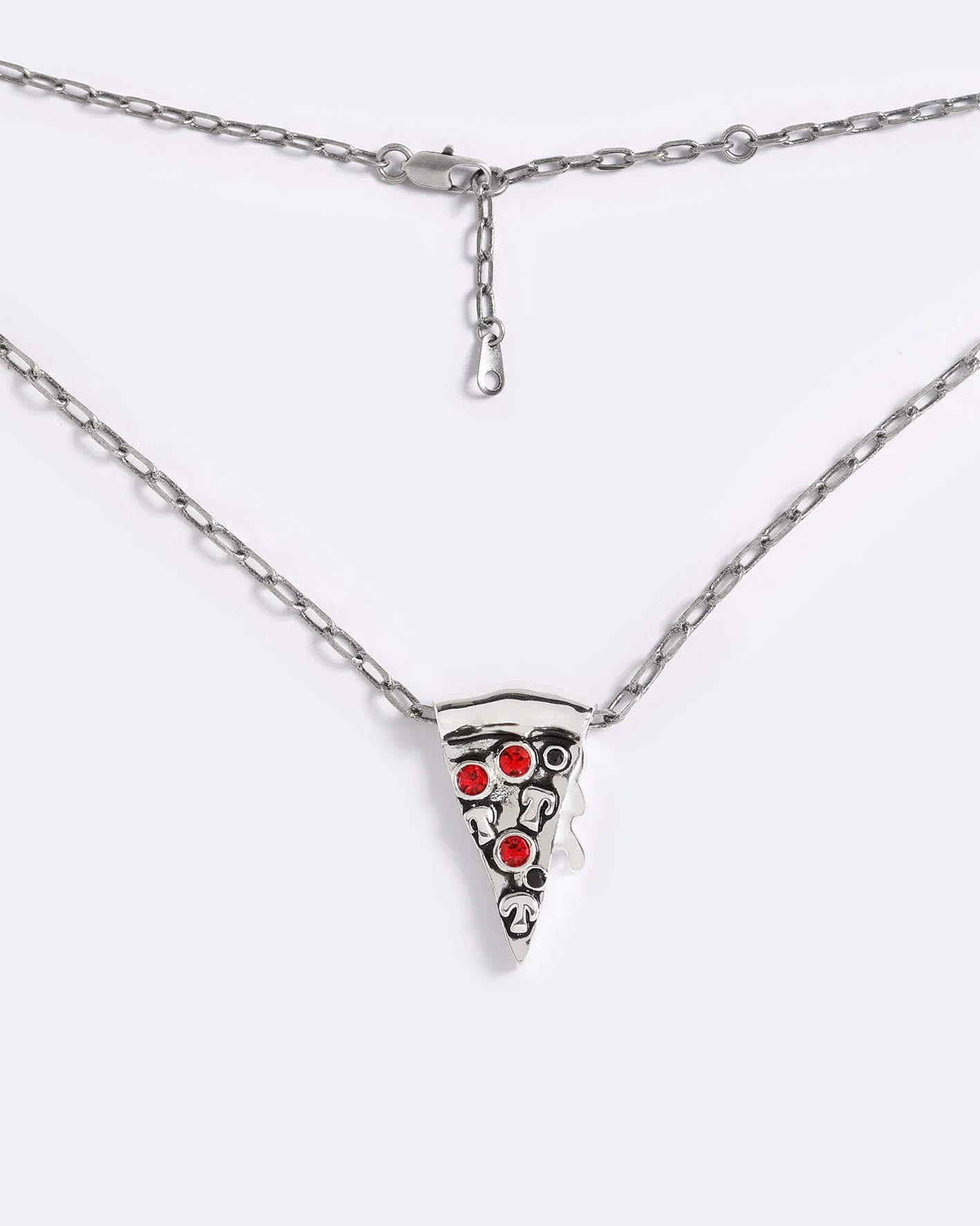 SAUCY NECKLACE