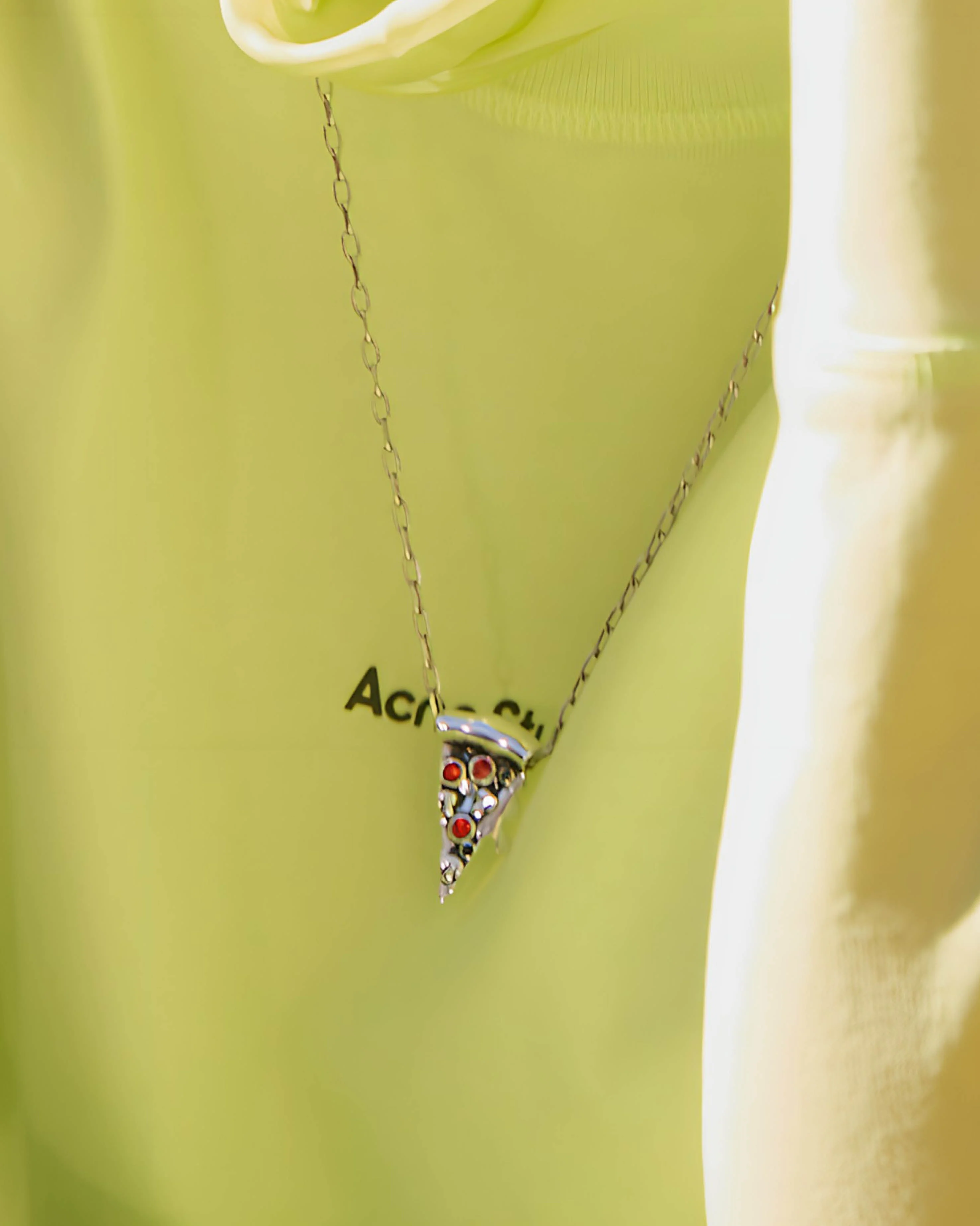 SAUCY NECKLACE - Image 2
